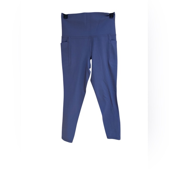 Athleta Pants - Athleta SALUTATION STASH 7/8 TIGHT Leggings with Pockets - Purple Size XXS